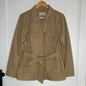 Levi's Women's Utility Jacket in Tan Size Medium